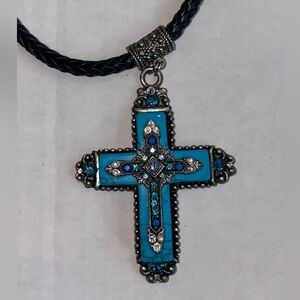 F.A.I.T.H. Jewelry Wild Blue Yonder Turquoise Cross Necklace 16” 🐝